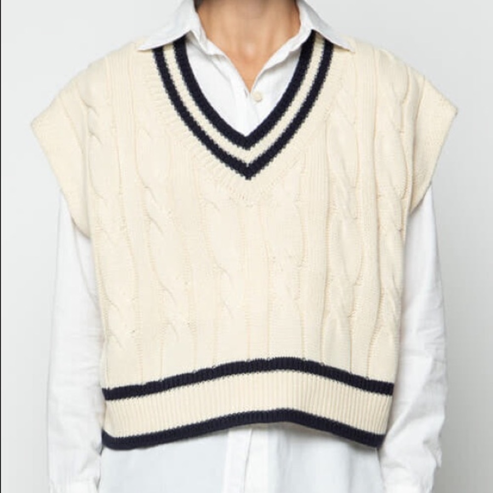 NWOT oak+fort sweater vest!